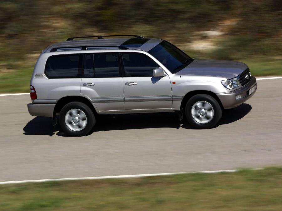  Toyota Land Cruiser 100 VX 2002 года  (фото 7 из 23)
